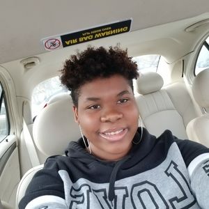 Meet your Posher, Karielle